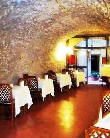 Domus Teatro Di Pompeo 4*