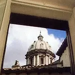 Teatro Di Pompeo 3* Roma